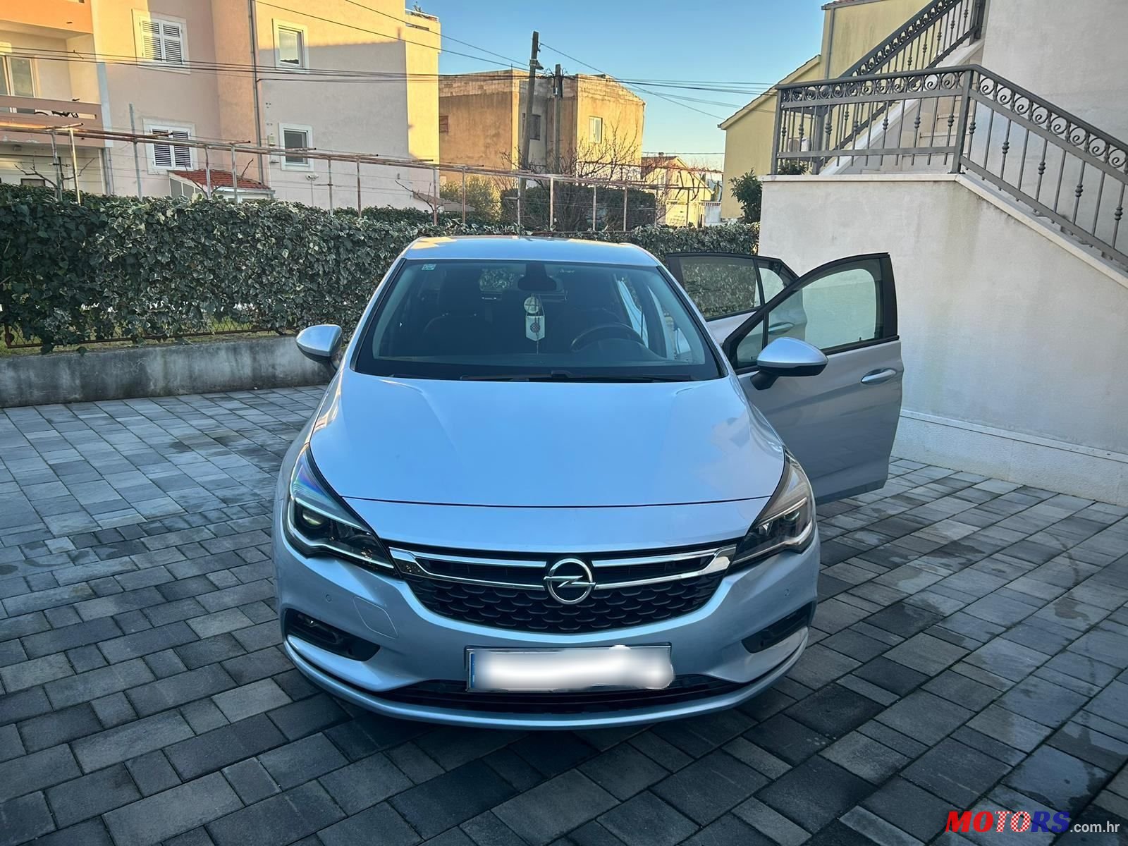 2017' Opel Astra 1.6 Cdti photo #4