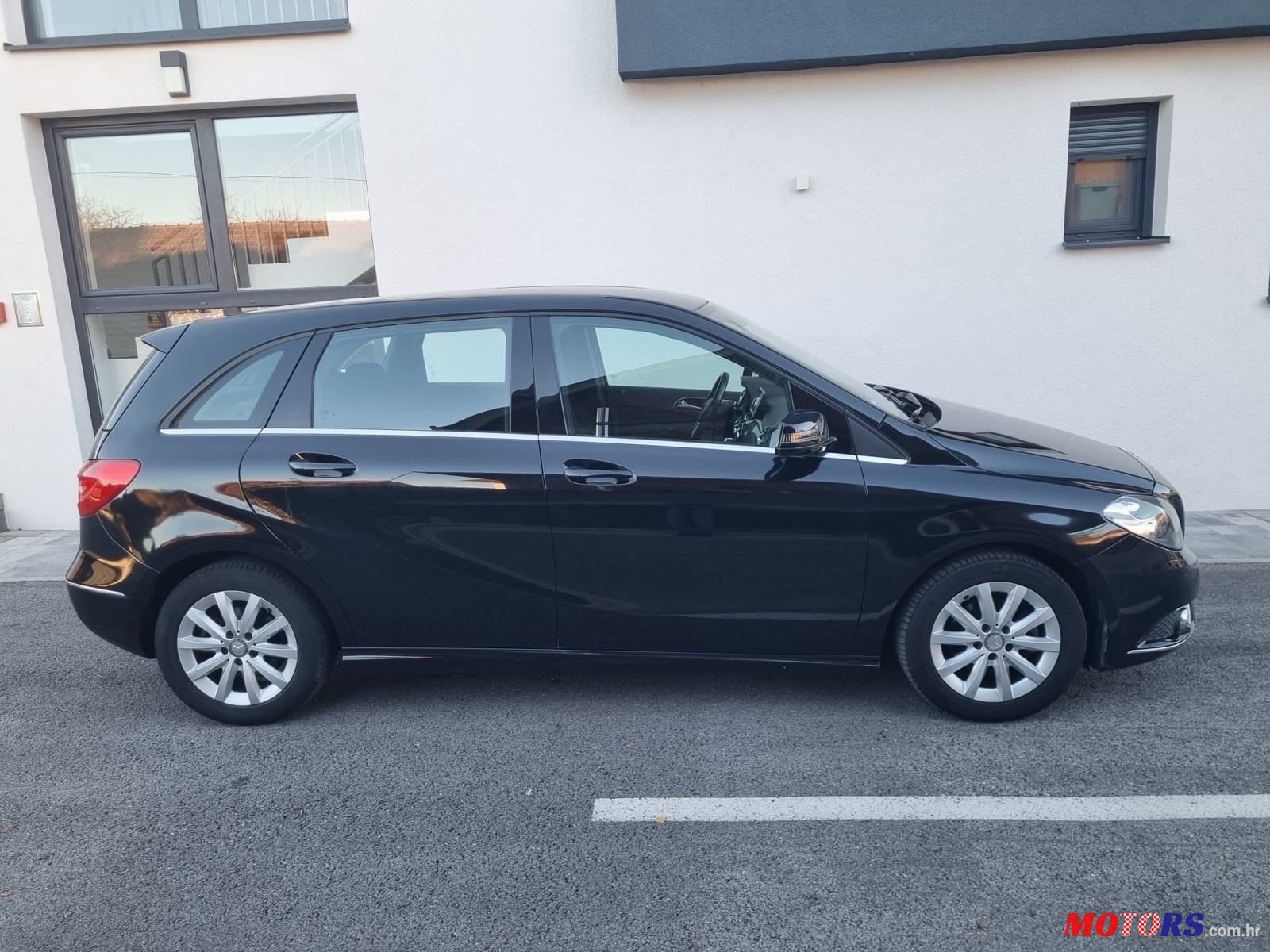 2013' Mercedes-Benz B-Klasa 160 Cdi photo #3