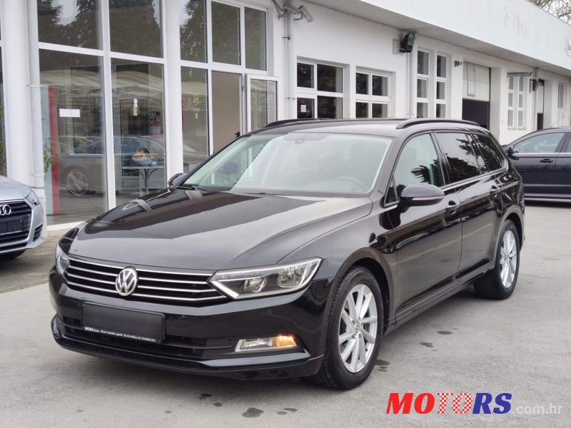 2015' Volkswagen Passat photo #5