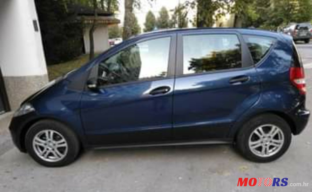 2008' Mercedes-Benz A 180 photo #1