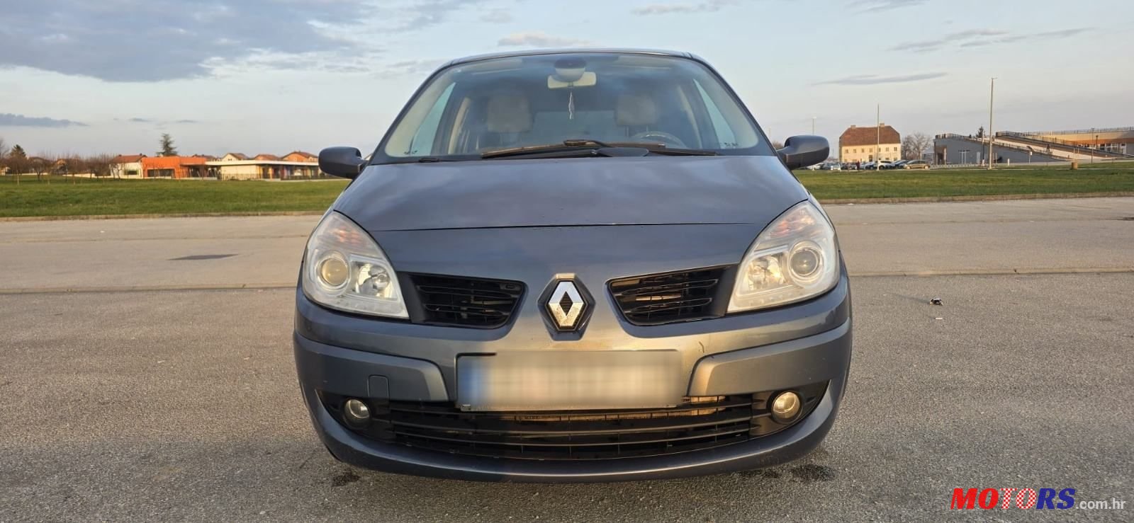 2008' Renault Scenic 1,5 Dci photo #4