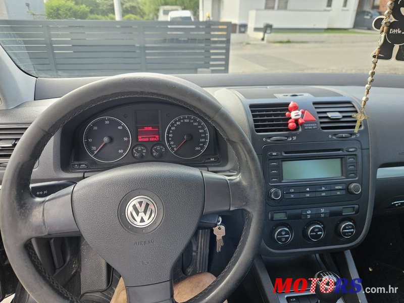 2004' Volkswagen Golf V 2,0 Tdi photo #6