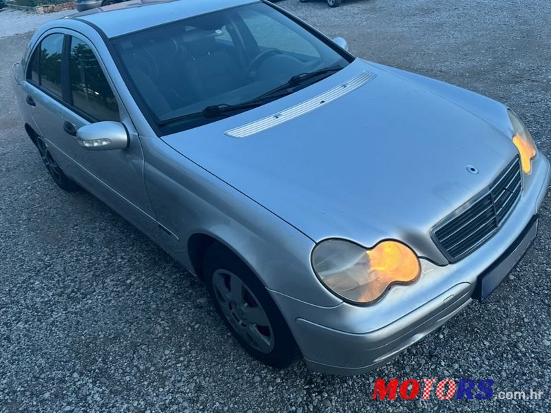 2002' Mercedes-Benz C-Klasa 200 Classic photo #4