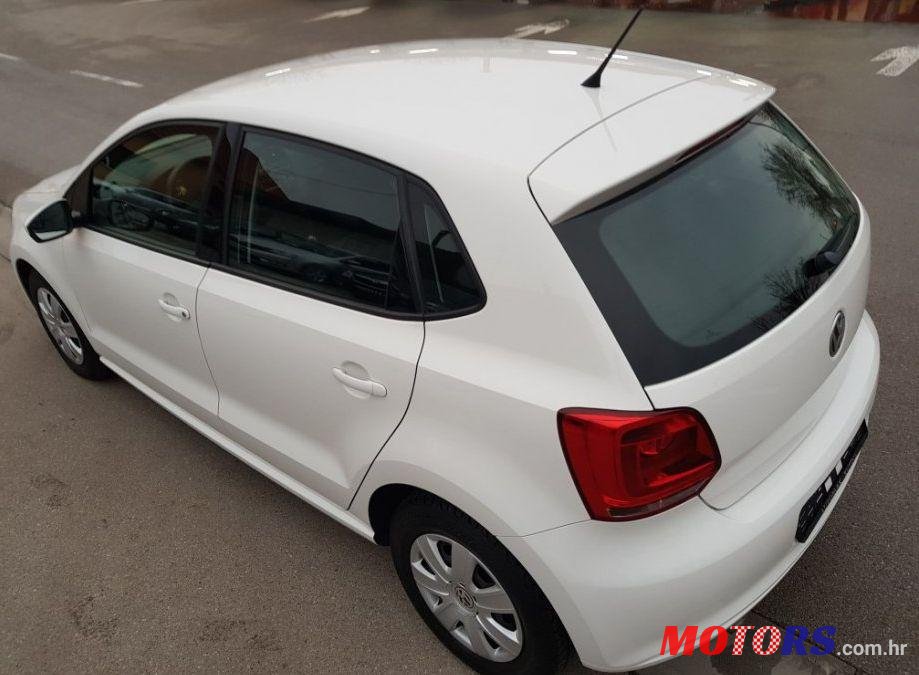 2014' Volkswagen Polo 1,6 Tdi photo #2