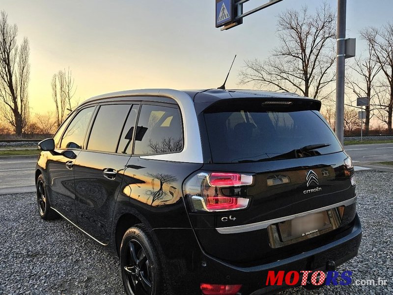 2017' Citroen C4 Grand Picasso photo #5