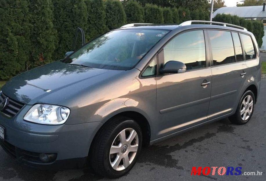2005' Volkswagen Touran 2,0 Tdi photo #1