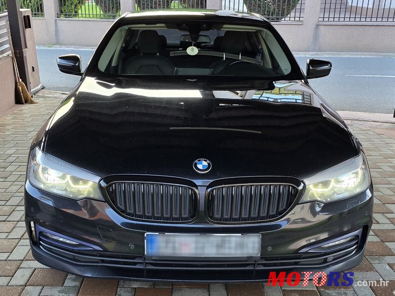 2017' BMW Serija 5 520D Xd photo #2