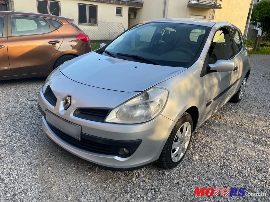 2007' Renault Clio 1,2 16V photo #4