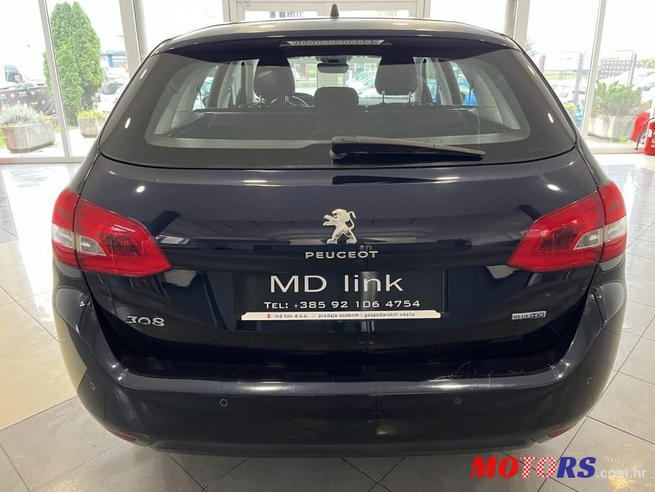 2015' Peugeot 308 Sw photo #6