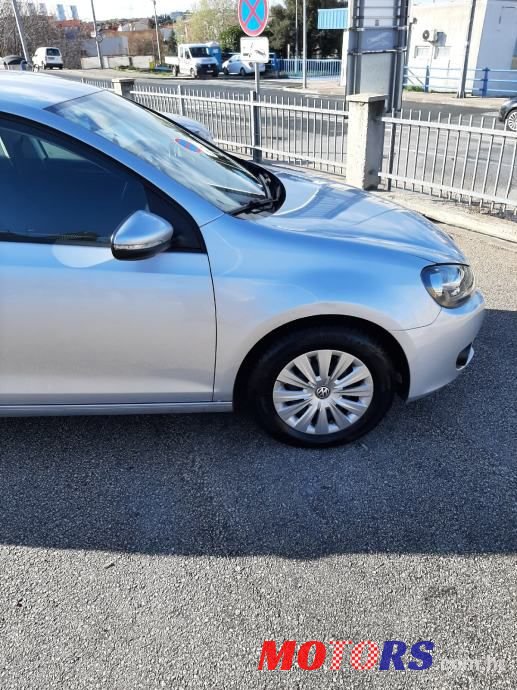2011' Volkswagen Golf 6 1,6 Tdi photo #3