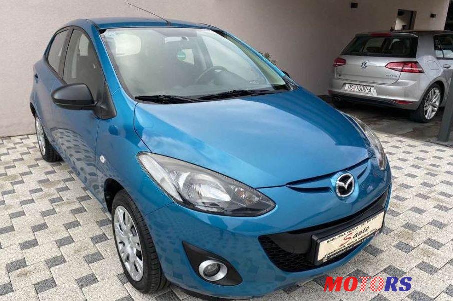 2010' Mazda 2 1,3 I Te photo #1