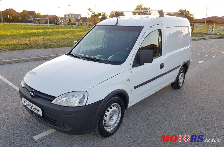 2008' Opel Combo 1,3 Cdti photo #1