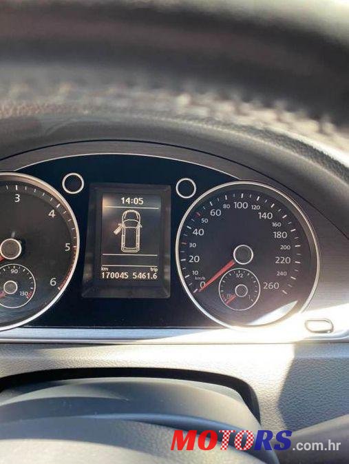 2011' Volkswagen Passat 2,0 Tdi photo #1