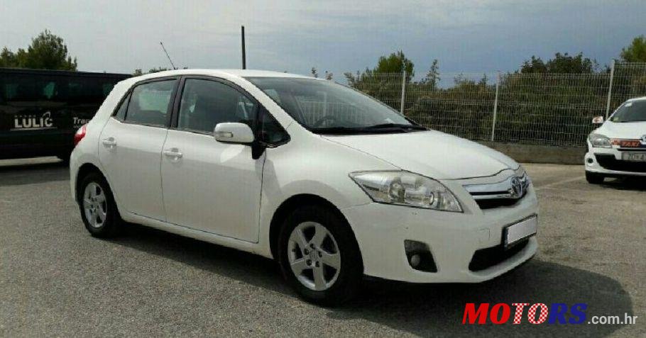 2011' Toyota Auris 1,8 Hsd photo #1