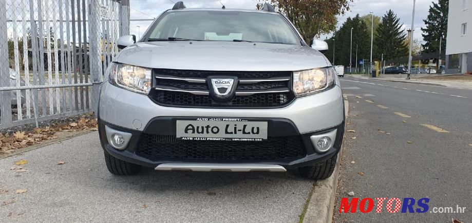 2016' Dacia Sandero photo #2
