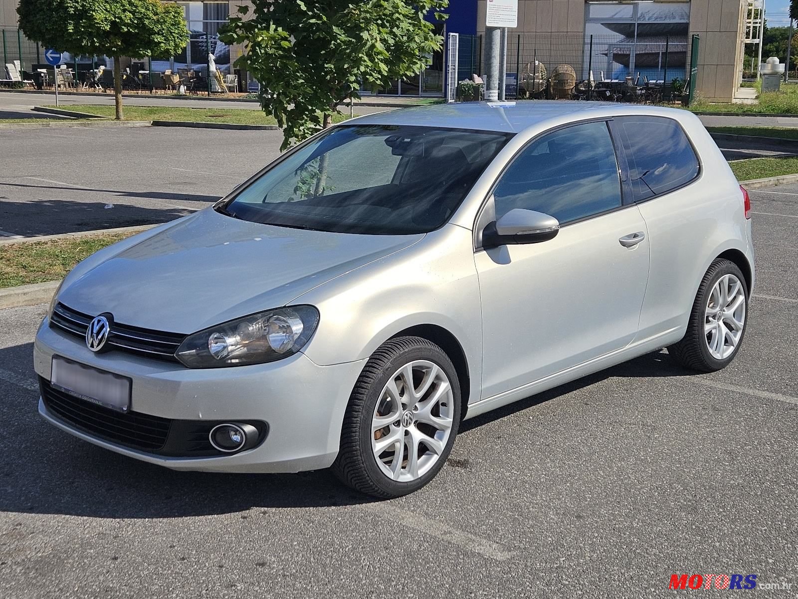 2010' Volkswagen Golf VI 1,6 Tdi photo #2