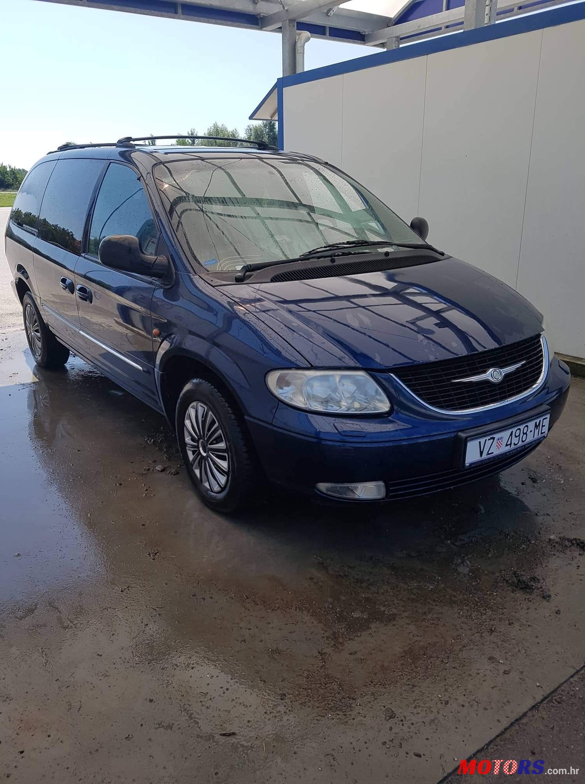 2001' Chrysler Grand Voyager photo #5