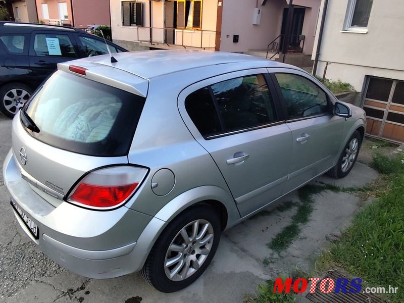 2004' Opel Astra 1,6 photo #3