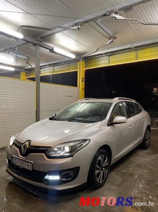 2014' Renault Megane Grandtour photo #2