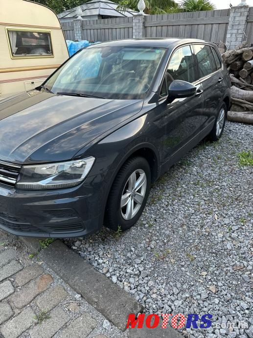 2016' Volkswagen Tiguan 2,0 Tdi Bmt photo #1