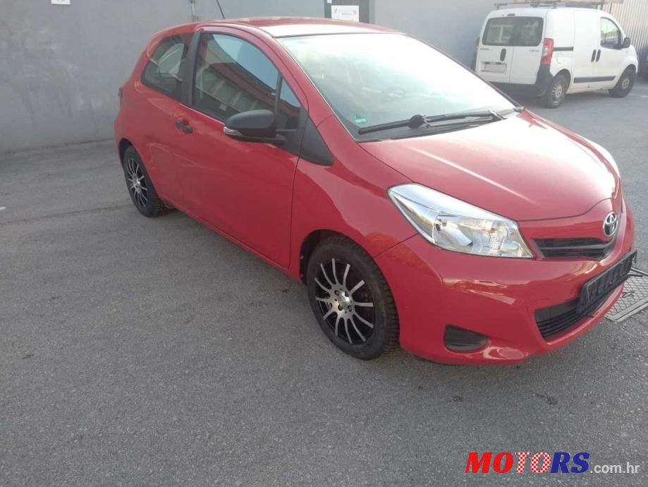 2012' Toyota Yaris 1,0 Vvt-I photo #5