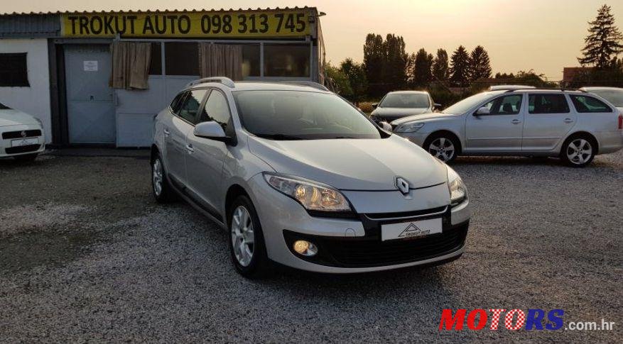 2013' Renault Megane Grandtour photo #1