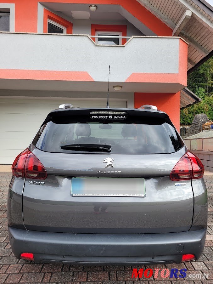 2017' Peugeot 2008 1,2 Puretech photo #3