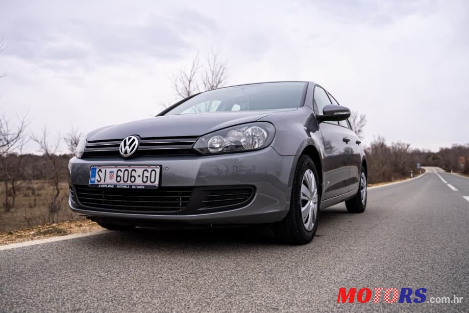 2010' Volkswagen Golf 6 1,6 Tdi photo #1