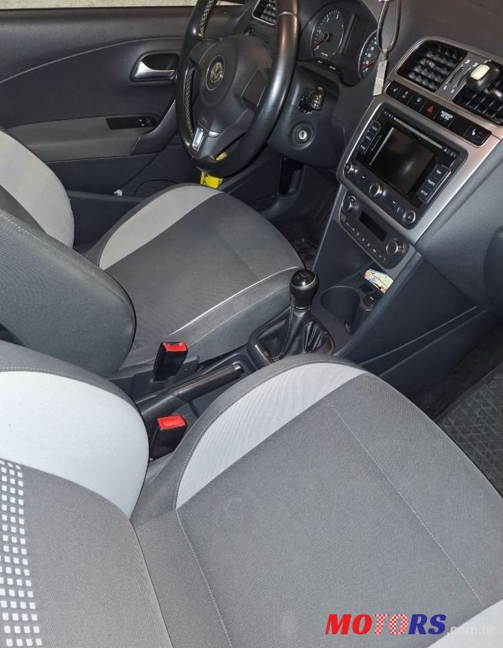 2013' Volkswagen Polo 1,6 Tdi photo #3
