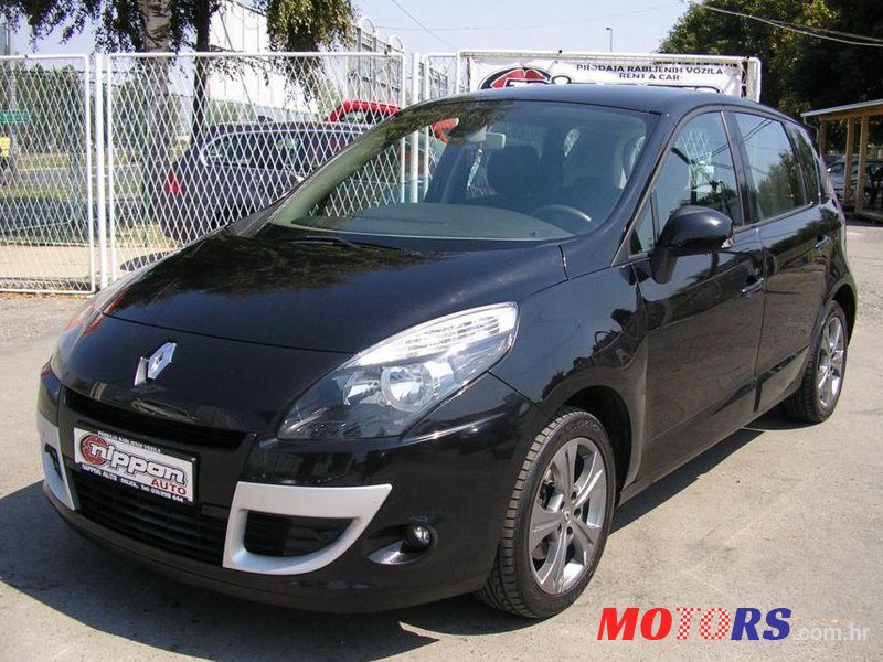 2011' Renault Scenic 1,5 Dci photo #2