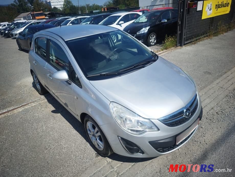2011' Opel Corsa 1,3 Cdti photo #2