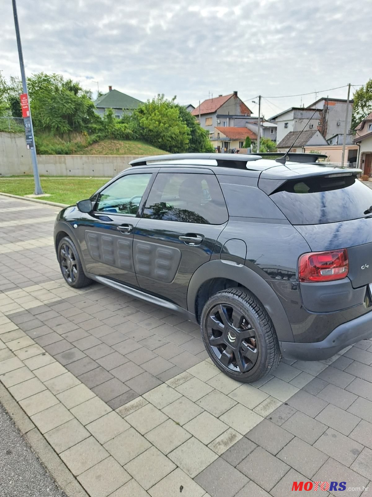 2015' Citroen C4 Cactus 1,6 Bluehdi photo #3