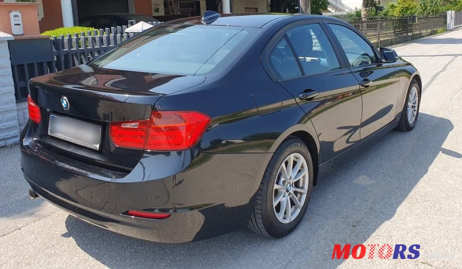 2012' BMW Serija 3 318D photo #4