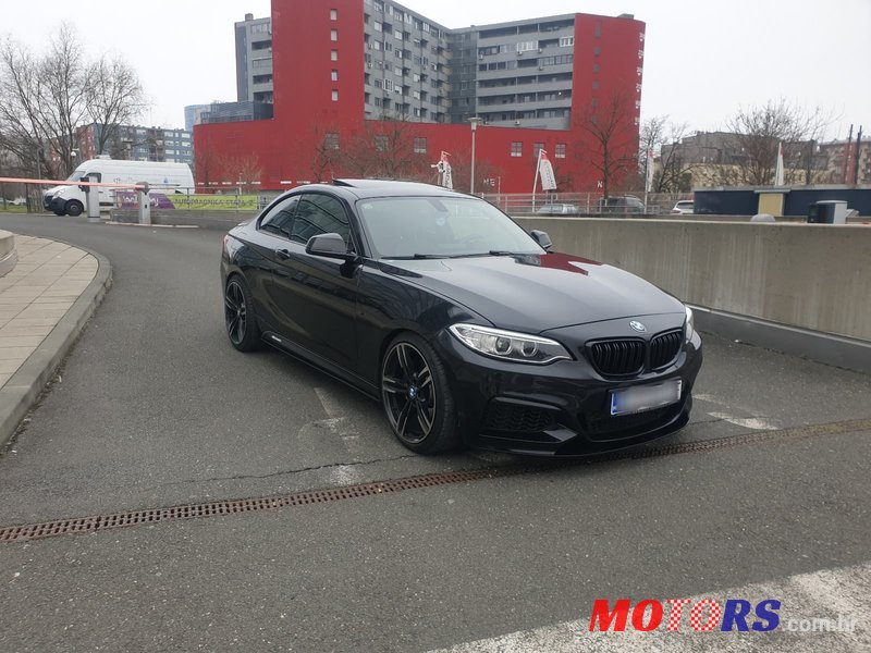 2014' BMW Serija 2 M235I photo #2