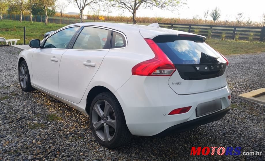 2016' Volvo V40 D2 photo #6