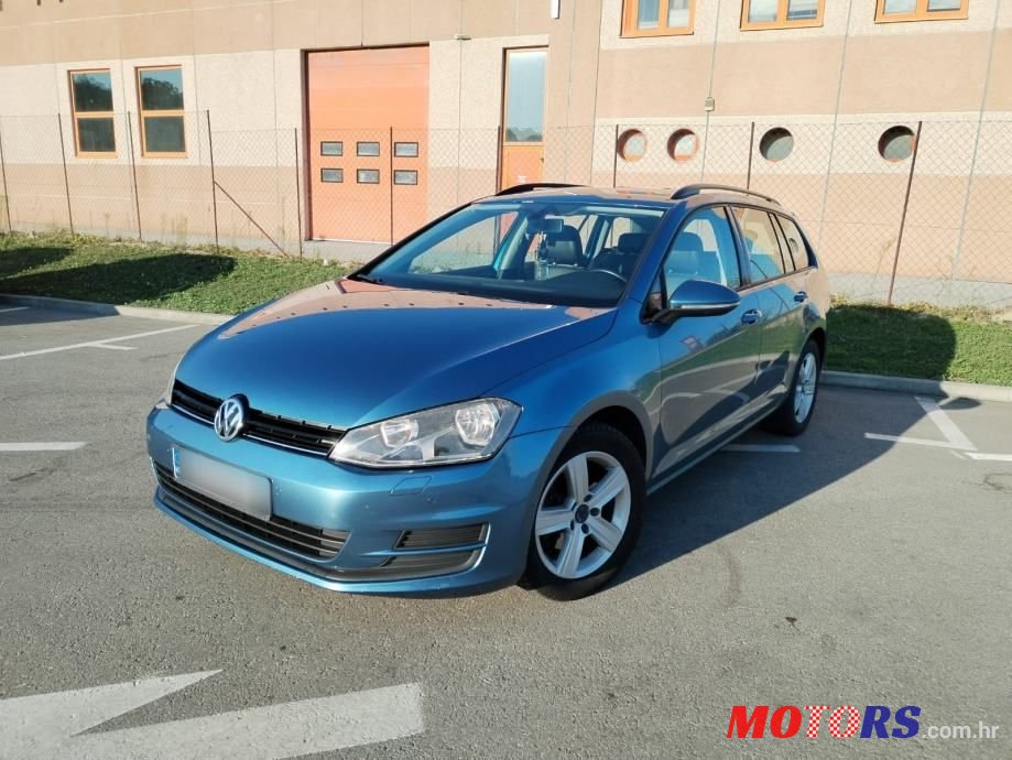 2013' Volkswagen Golf 7 Variant photo #3