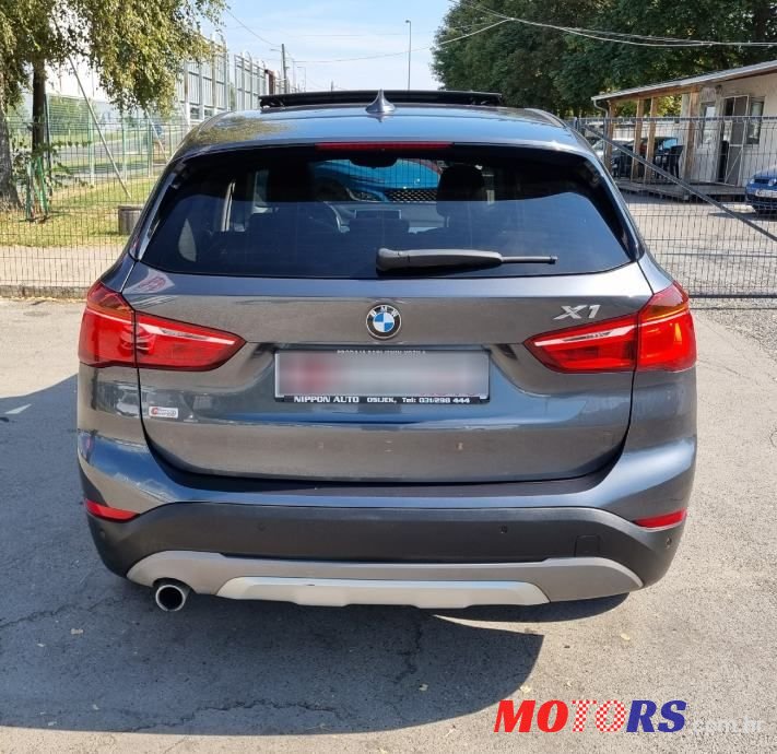 2016' BMW X1 18D photo #5
