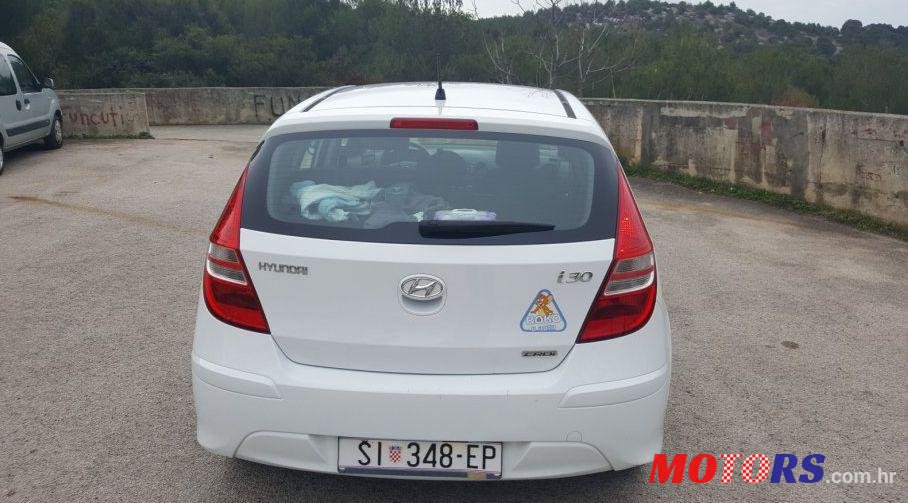 2011' Hyundai I30 1,6 Crdi photo #2