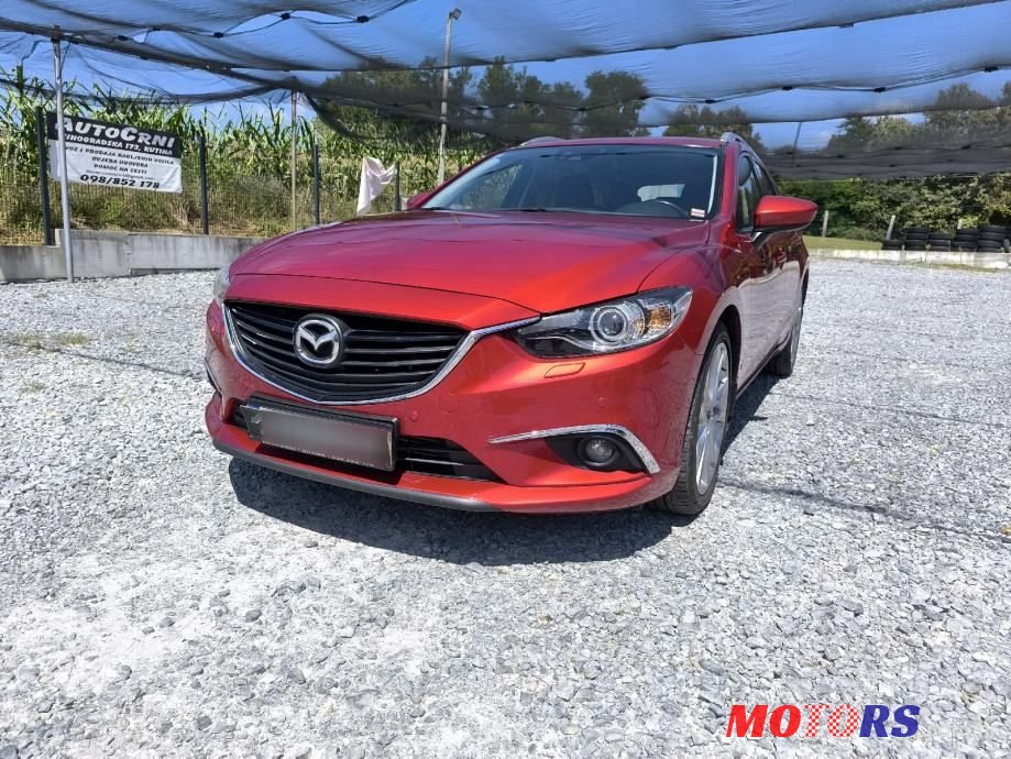 2014' Mazda 6 Sport Combi photo #3