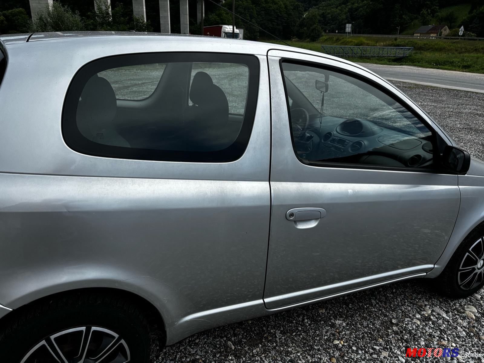 2002' Toyota Yaris 1,0 Vvt-I photo #4