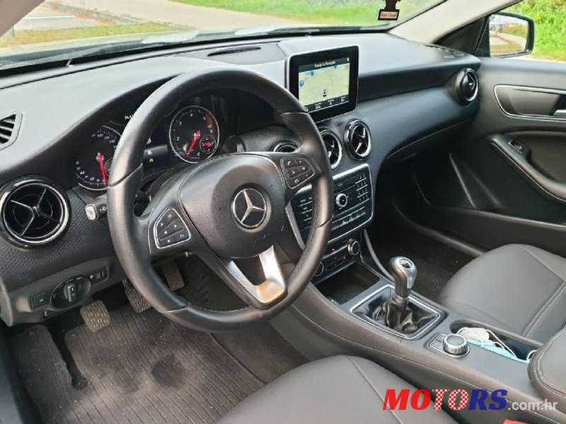 2017' Mercedes-Benz A-Klasa A 180 photo #1