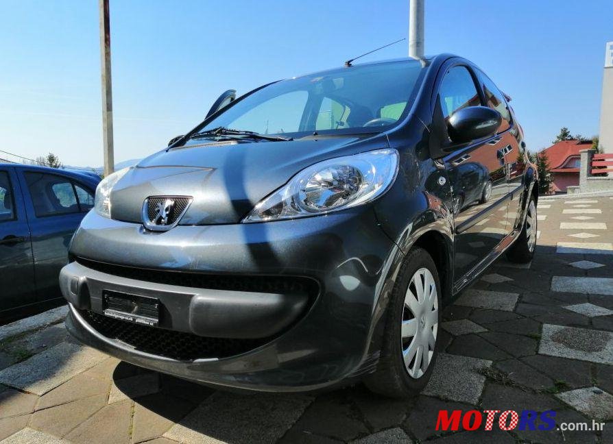 2007' Peugeot 107 1,0 photo #1