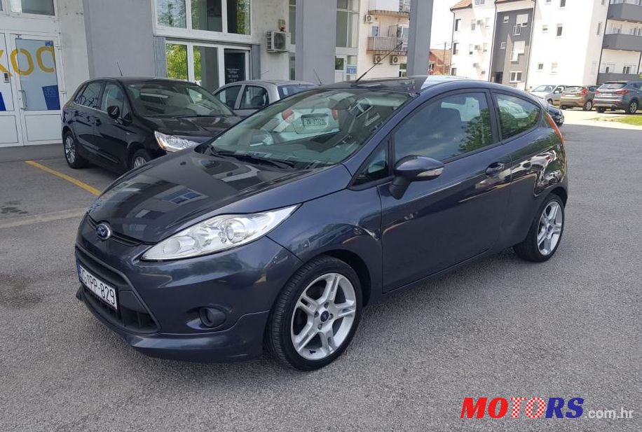 2010' Ford Fiesta 1,6 photo #1