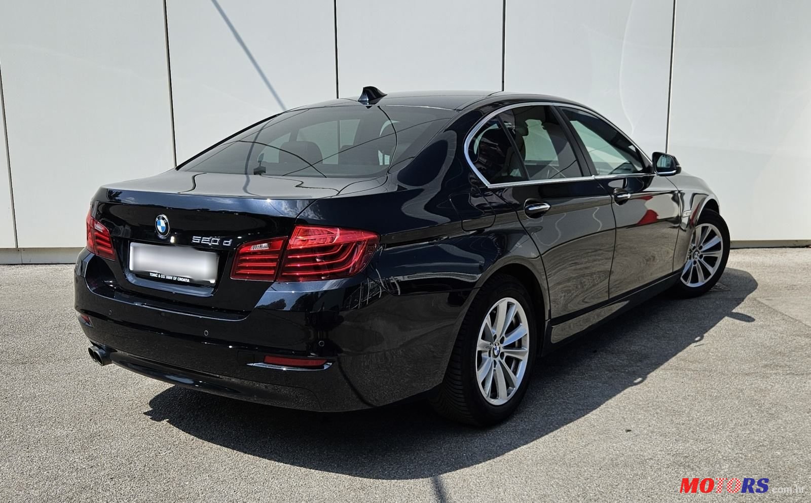 2016' BMW Serija 5 520D photo #3