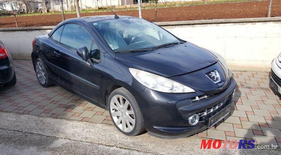2007' Peugeot 207 Cc Sport photo #1