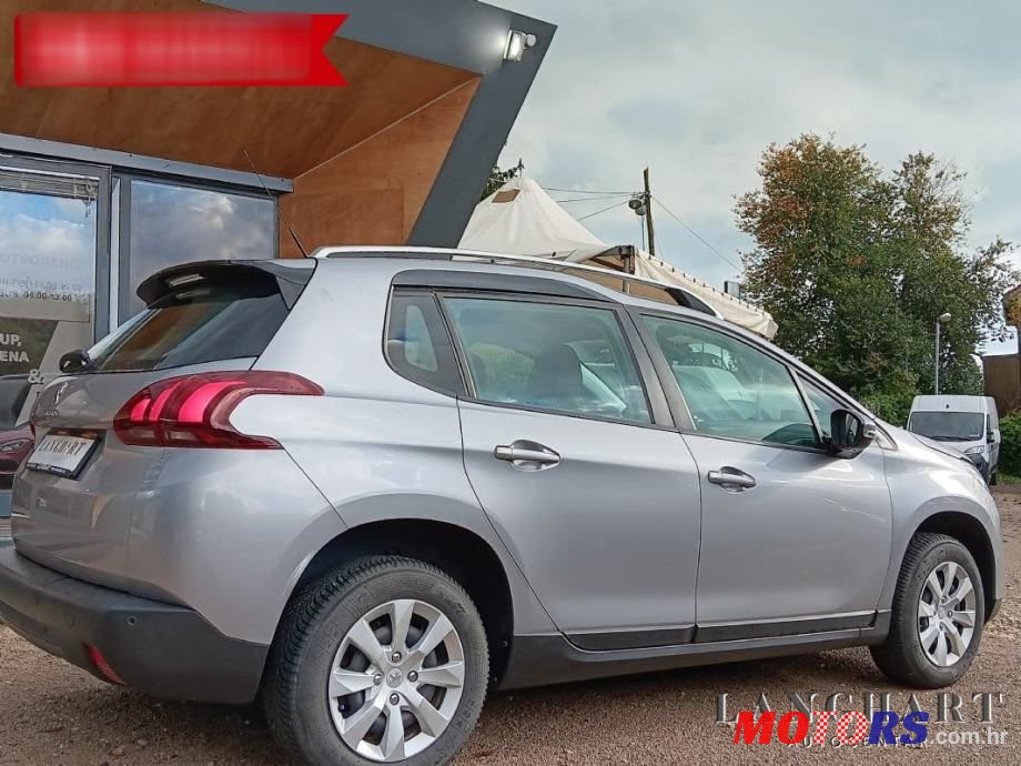 2018' Peugeot 2008 1,2 Puretech photo #5