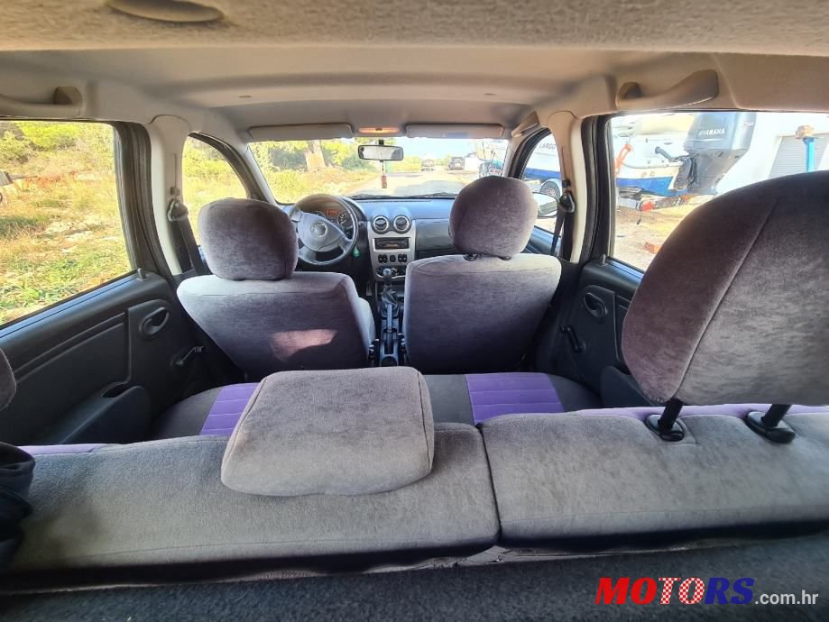 2010' Dacia Sandero 1,5 Dci photo #6