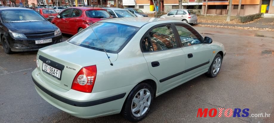 2004' Hyundai Elantra 2,0 Crdi photo #3