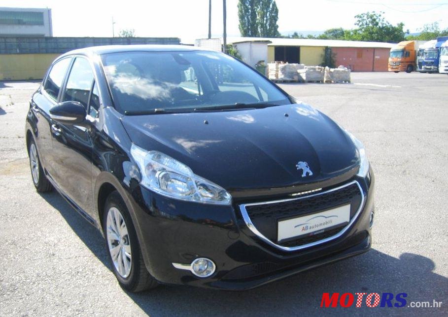 2015' Peugeot 208 1,4 Hdi photo #2