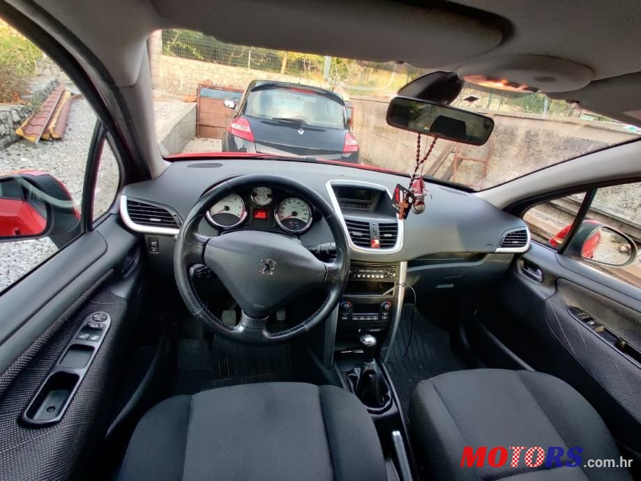 2008' Peugeot 207 1,6 Hdi photo #5